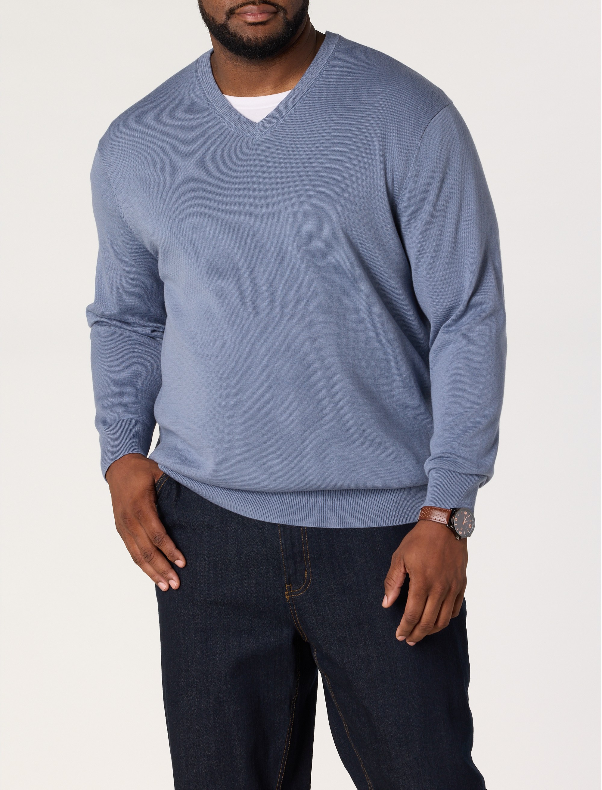 V-Neck Pullover - thumbnail 8