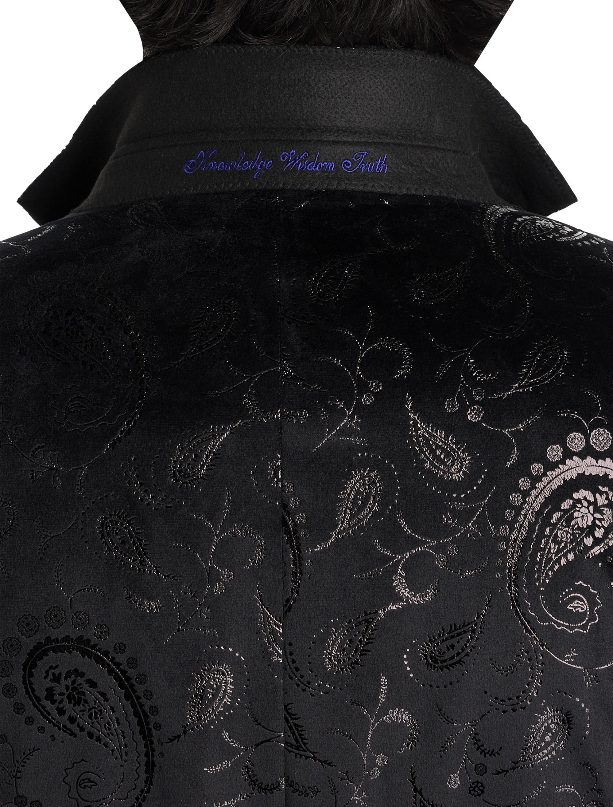 pN2472_black_alt3