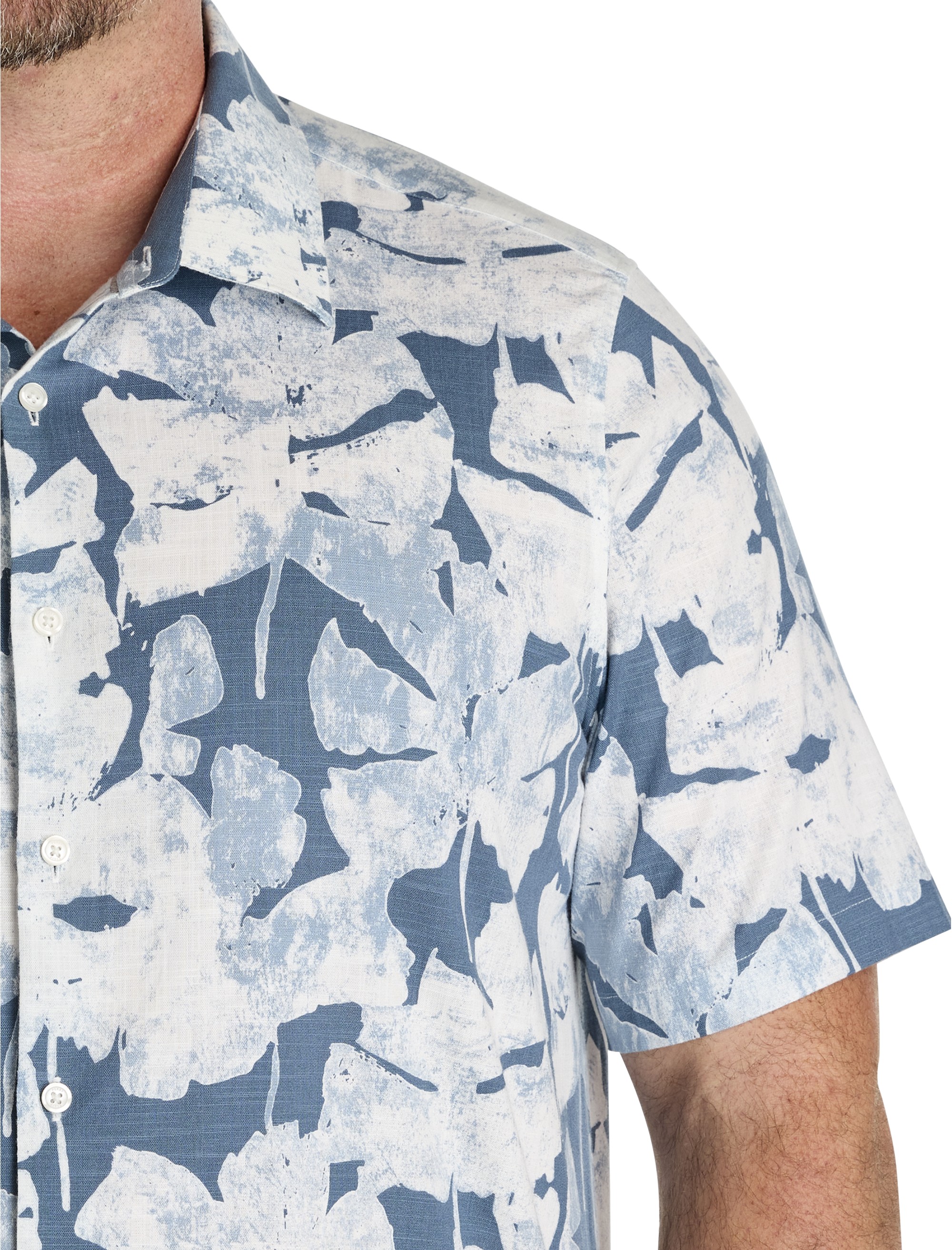Abstract Leaf Patterned Sport Shirt - thumbnail 2