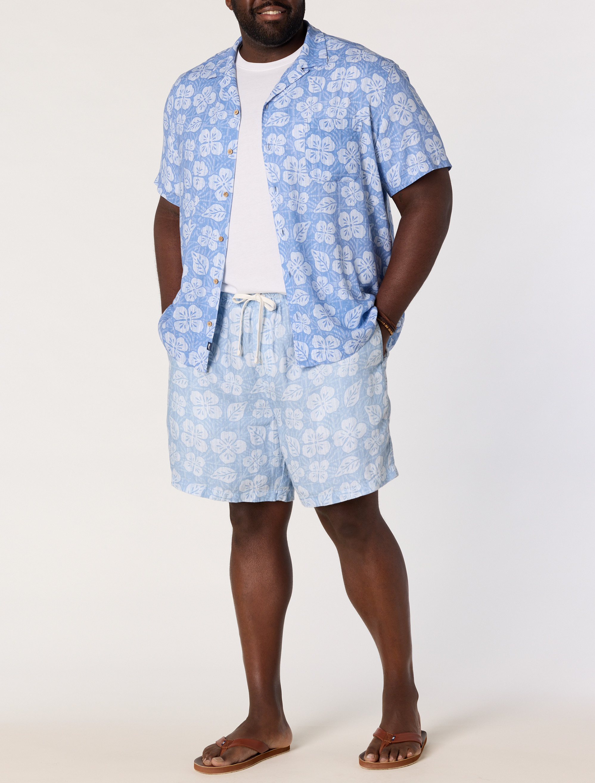 Surfside Pull-On Linen Shorts