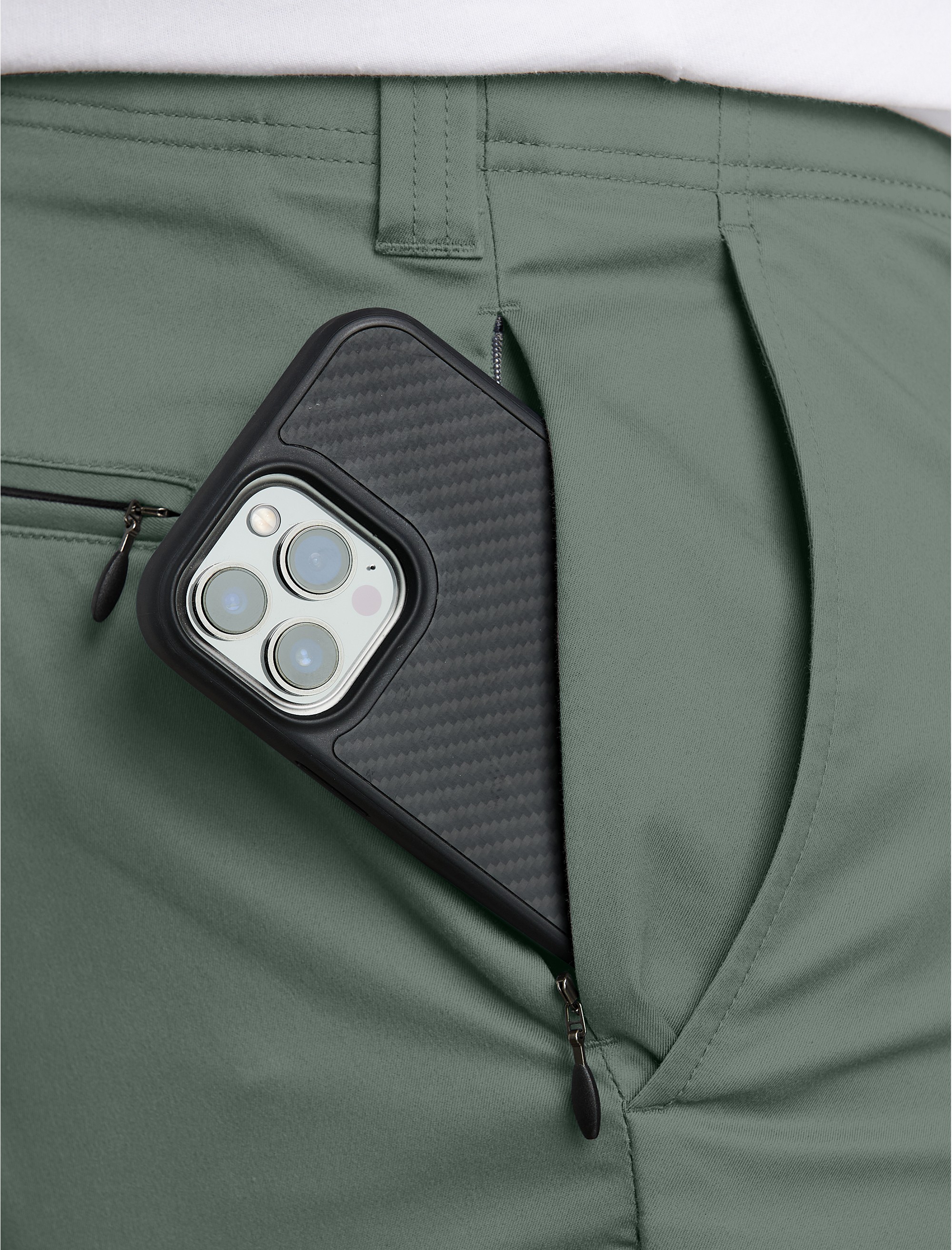 Straight-Fit Tech Pants - thumbnail 4