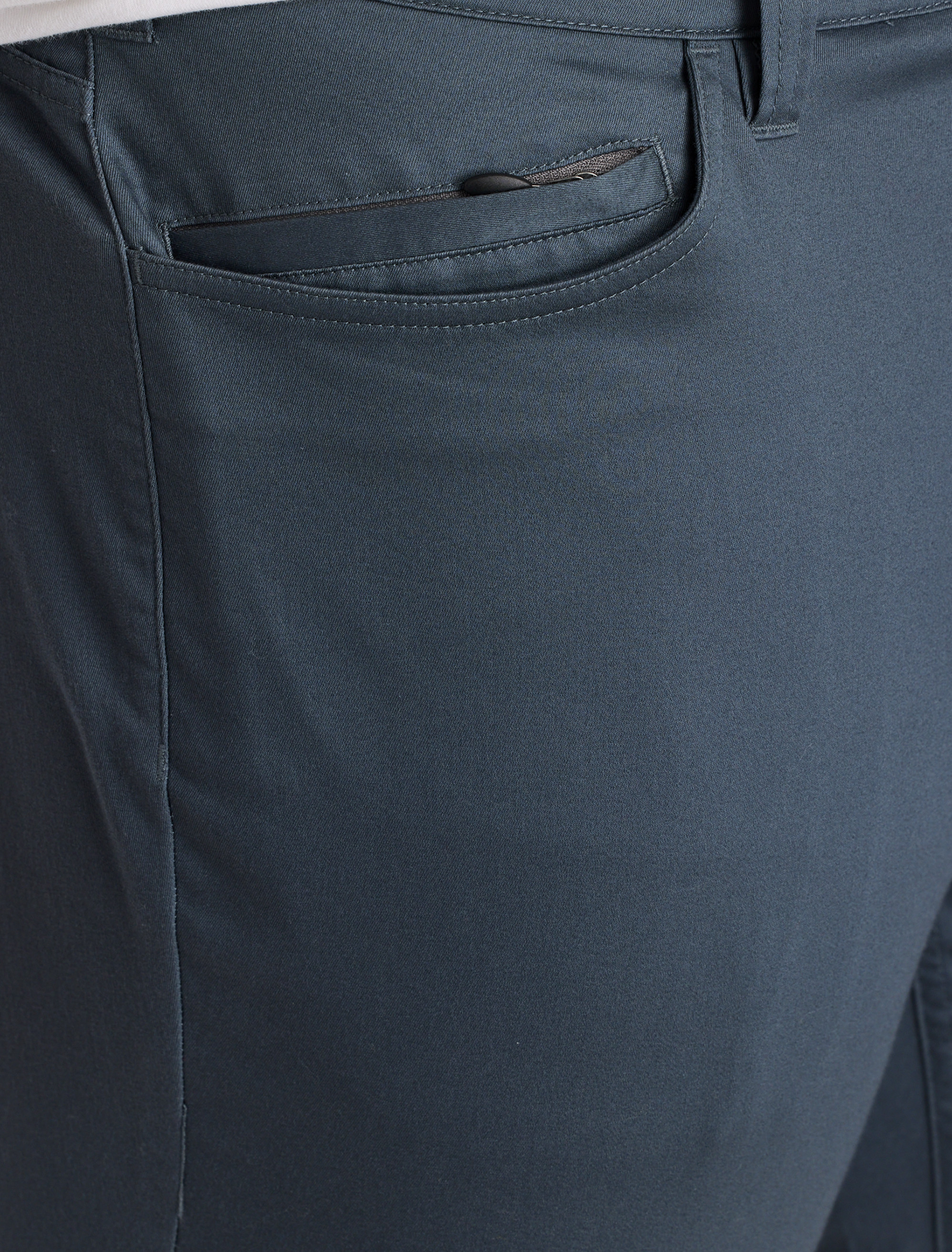 Big + Tall | Oak Hill Straight Fit 5-Pocket Tech Pants | DXL