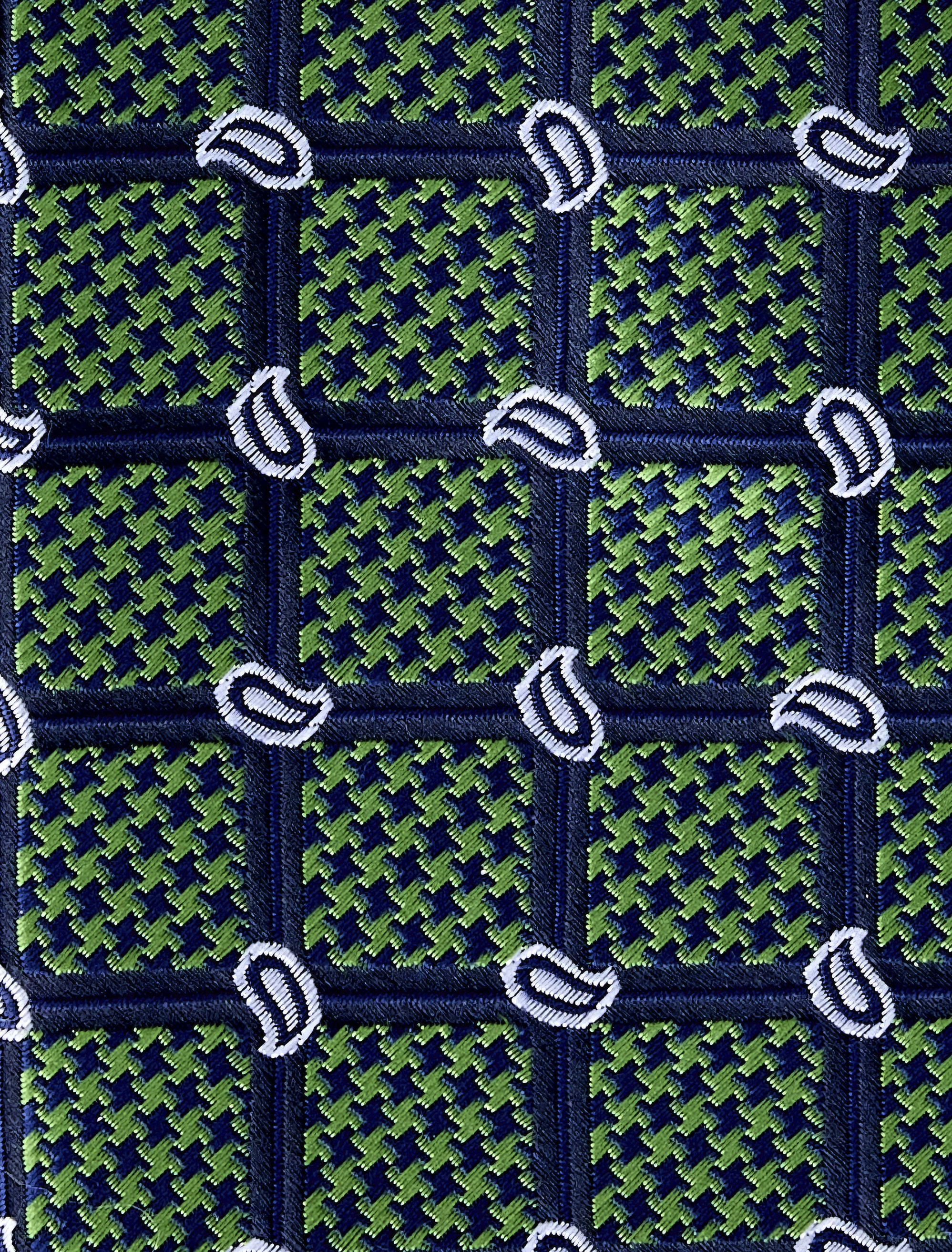 Simple Paisley Grid Tie