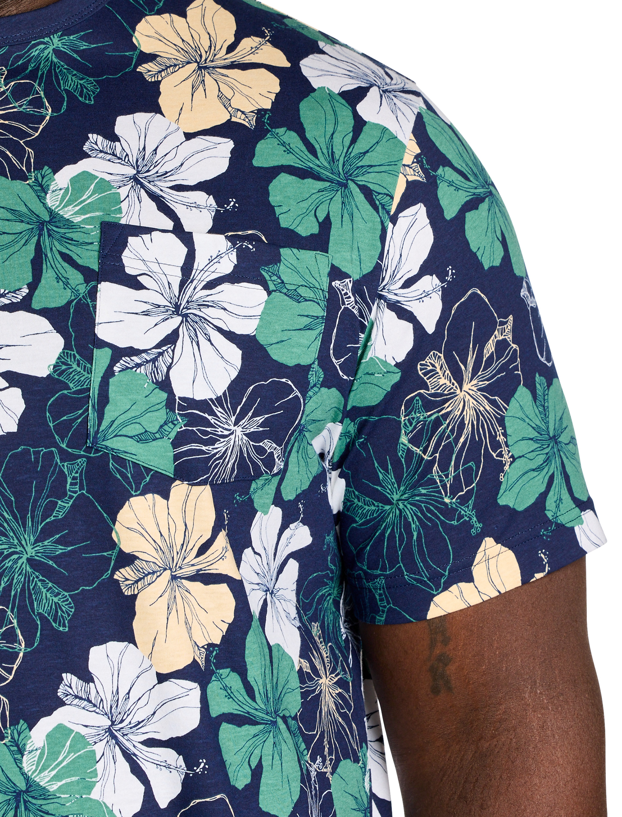Moisture-Wicking Floral Print Pocket T-Shirt