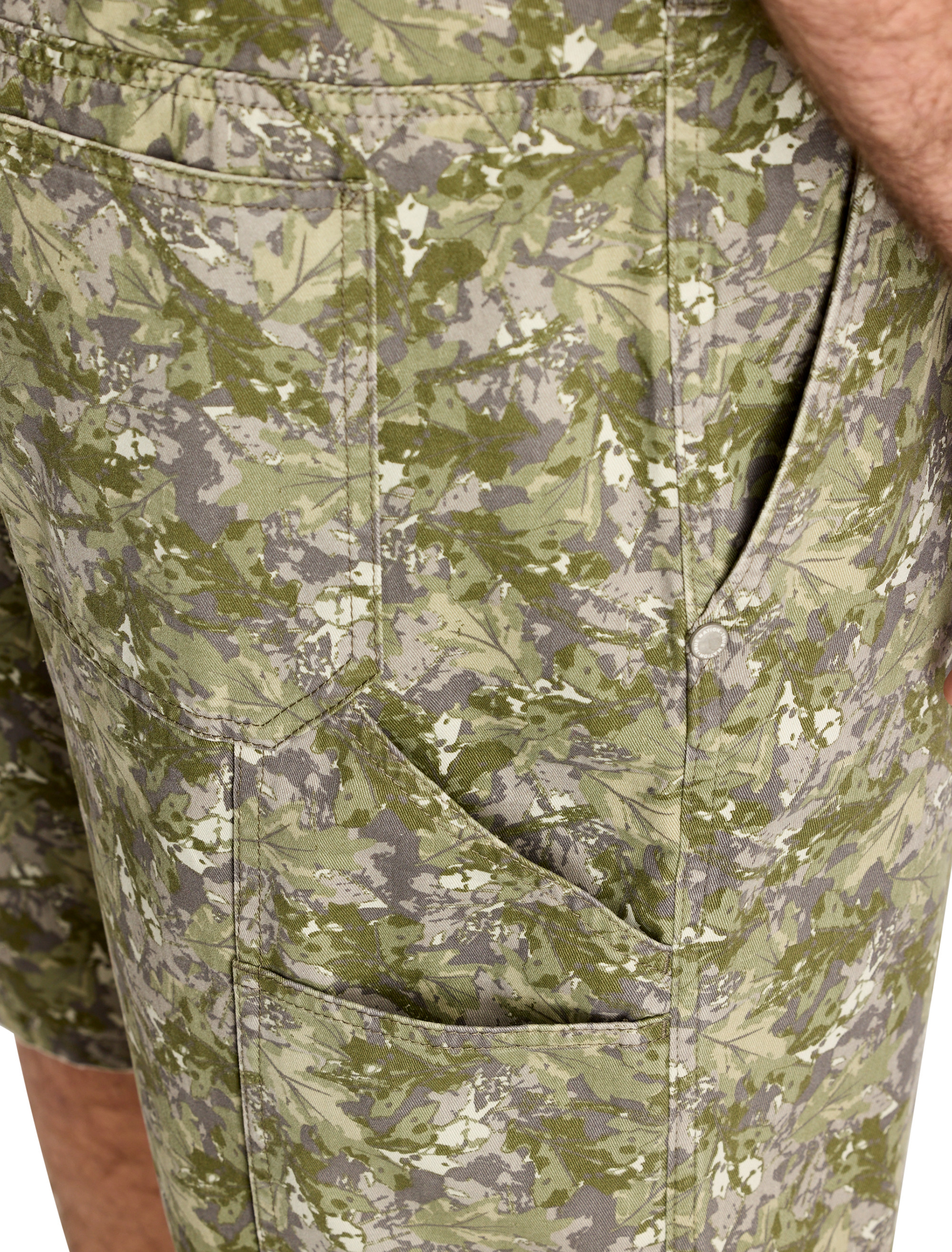 Relaxed-Fit Carpenter Shorts