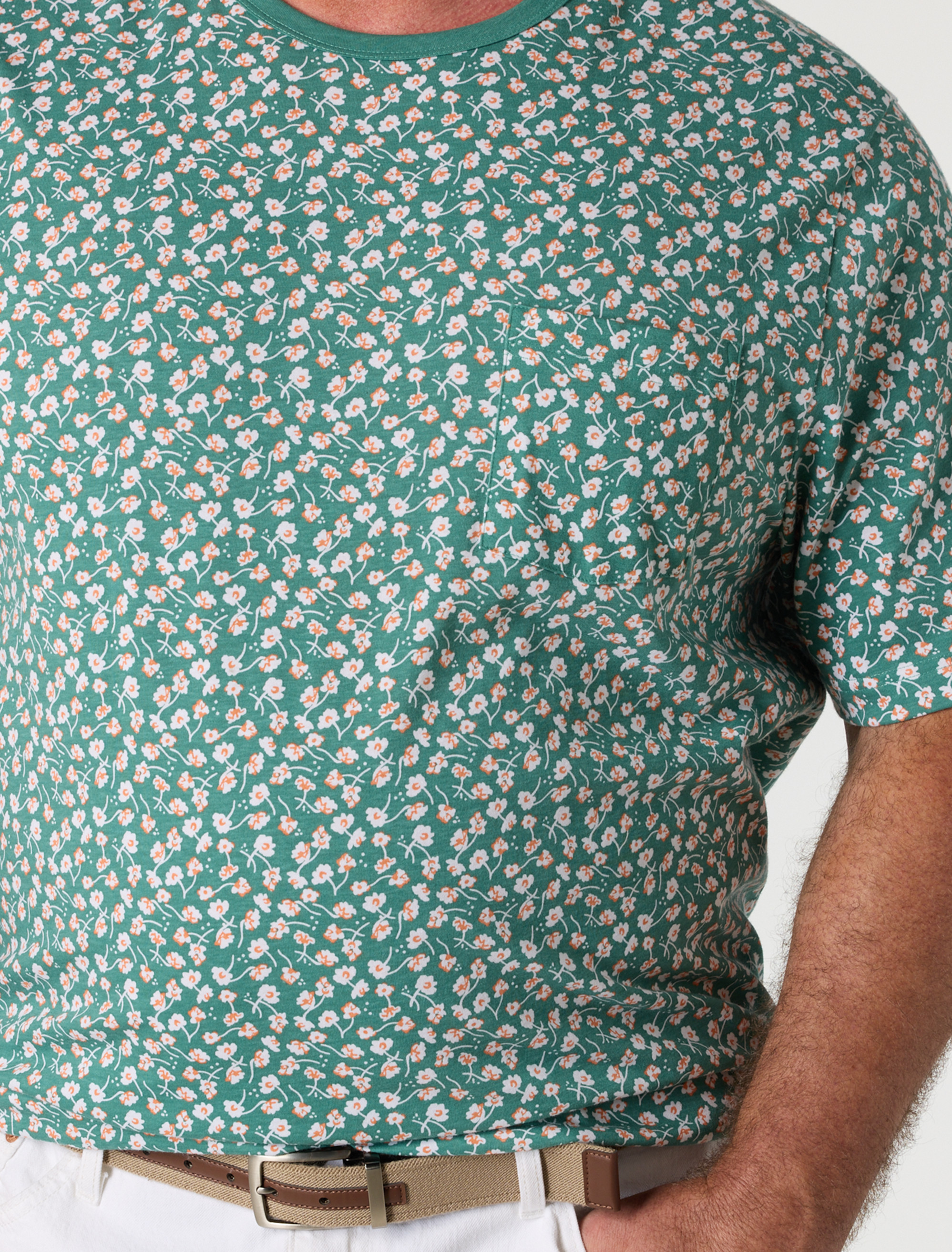 Floral Print Moisture-Wicking Pocket T-Shirt
