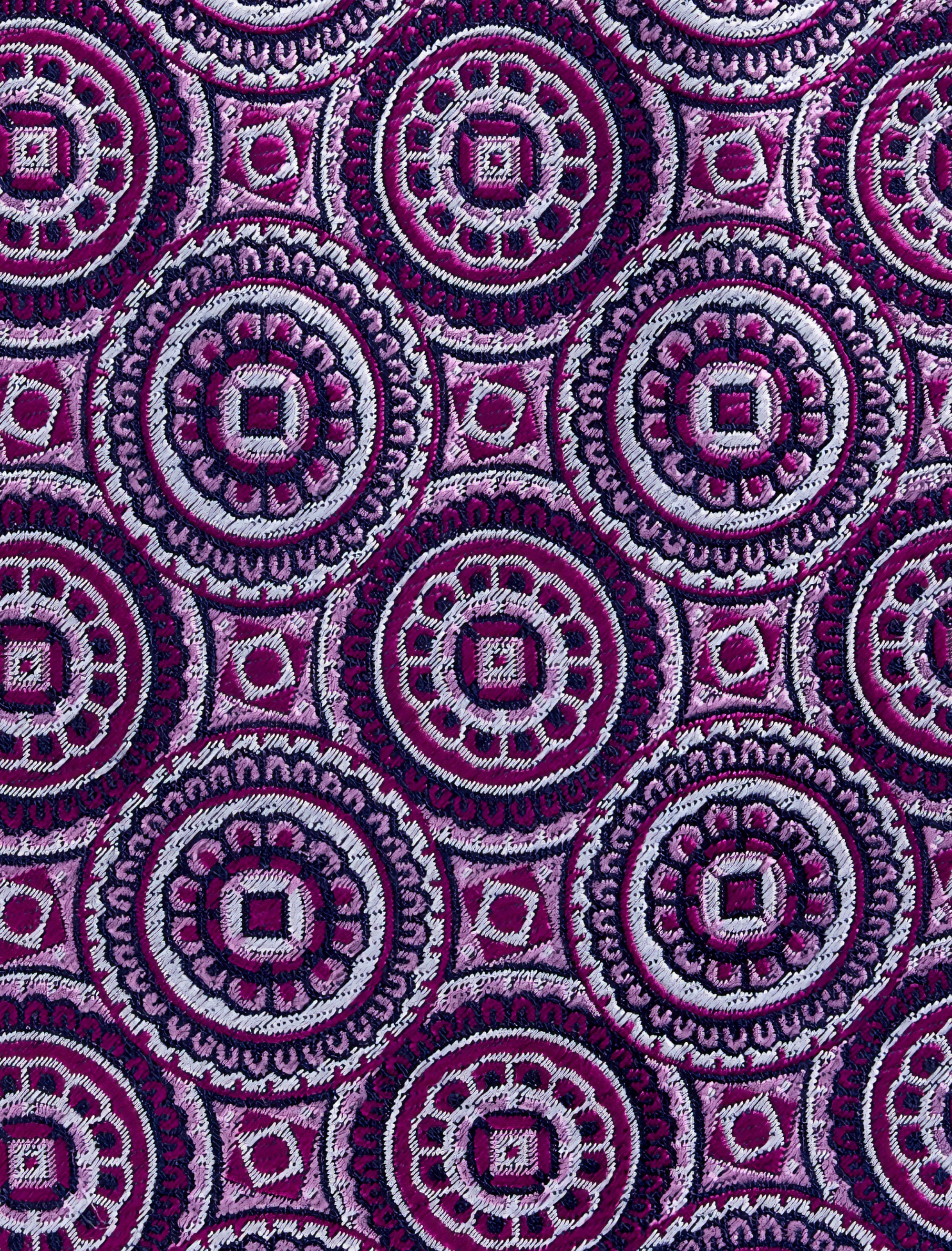 Circular Medallion Tie